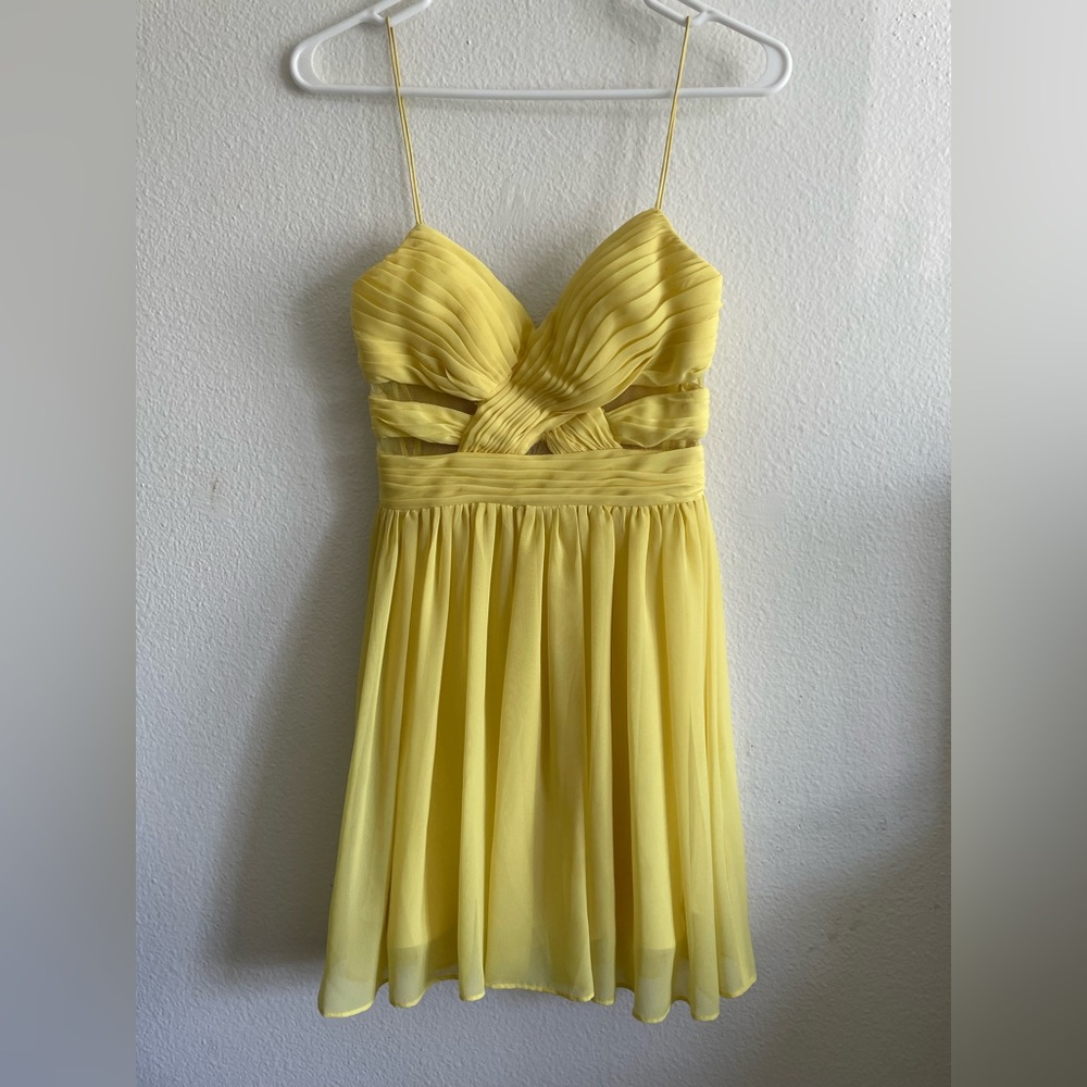 Hailey Logan by Adrianna Papell yellow dress - Size 3/4